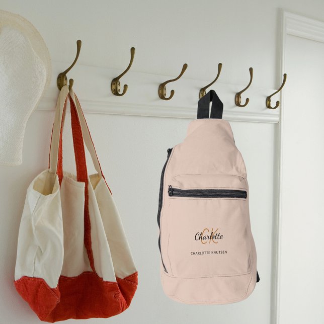 Sac À Bandoulière Initiales en monogramme beige nom moderne (Créateur téléchargé)