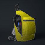 Sac À Bandoulière Motif de maillage géométrique dégradé jaune<br><div class="desc">Sac imprimé en motif de maillage géométrique dégradé jaune. Sacoche d'accessoires de mode cool pour tous. Maille géométrique Triangle Jaune avec dégradé clair à foncé.</div>