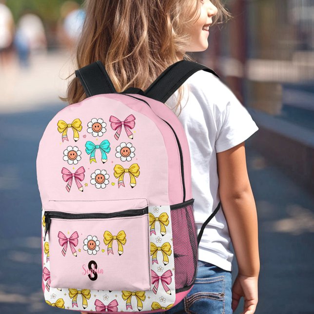 Sac À Dos Imprimé Coquette School Girl mignonne crayon rose cou Mono (Coquette School Girl Cute Pink Bow Pencil Monogram Printed Backpack)
