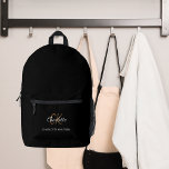 Sac À Dos Imprimé Nom initial du monogramme en or noir<br><div class="desc">Arrière - plan noir,  blanc et texte doré. Personnalisez et ajoutez votre prénom,  vos initiales monographiques et votre nom complet.</div>