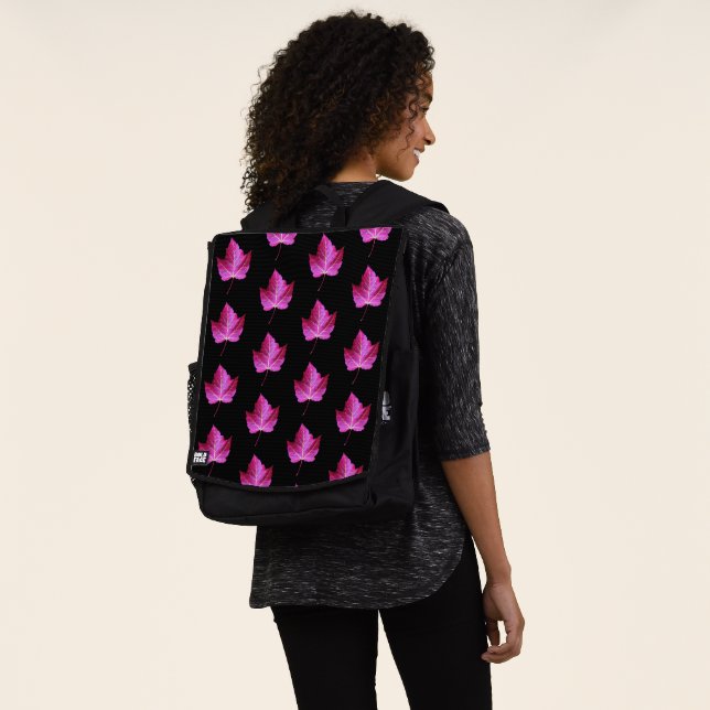 Sac À Dos Motif de feuille d'érable rouge d'automne sur fond (Porté)