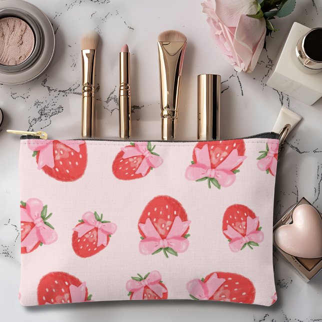 Sac à maquillage de fraise Coquette (Créateur téléchargé)