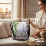 Sac Ajustable Aquarelle Tour Eiffel Paris Café français<br><div class="desc">Watercolor Eifel Tower Paris Café français Crossbody Bags dispose d'un coin salon de café français aquarelle avec Paris et la Tour Eifel en arrière - plan. Créé par Evco Studio www.zazzle.com/store/evcostudio</div>