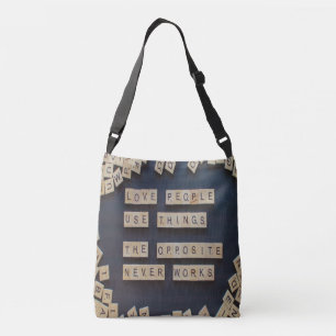 Sac Ajustable L'Amour Utilise Des Choses, Des Mots Positifs