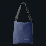 Sac Ajustable Monogramme moderne bleu marine et blanc<br><div class="desc">Découvrez notre collection de monogrammes modernes bleu et blanc de la Marine : Élevez votre décor de maison avec notre collection sophistiquée avec un schéma de couleurs bleu marine et blanc contemporain. Chaque pièce est minutieusement conçue pour exsuder l'élégance et le style, parfait pour ajouter une touche de modernité à...</div>