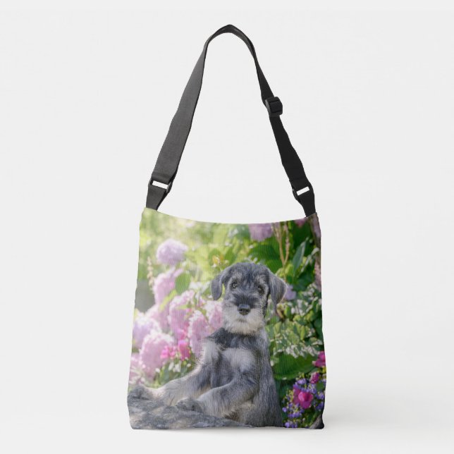 Sac Ajustable Puppy de Schnauzer dans un Flowering Garden - (Devant)