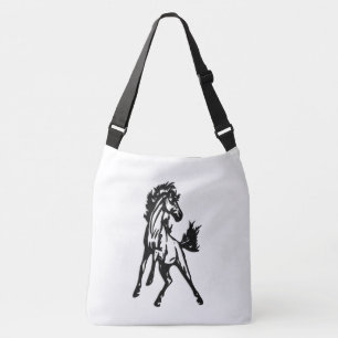 Sac Ajustable Un cheval sautant franchement dans la nature