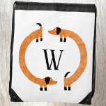 Sac Avec Cordons Funny Dachshund Saucisse Chien Monogramme<br><div class="desc">Dachshund mignon et drôle,  chiens de saucisse ou chiens plus vierges en mouvement perpétuel. Customiser en modifiant ou en supprimant l'initiale.</div>