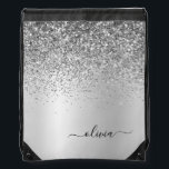 Sac Avec Cordons Parties scintillant d'argent Métal Monogramme Nom<br><div class="desc">Argent Faux Foil Parties scintillant à étincelles métalliques brossé Monogramme Nom Sac à corde à tiroirs. Cela rend la remise de diplômes parfaite,  doux 16 ans,  mariage,  douche nuptiale,  anniversaire,  baby shower ou cadeau de fête de bachelorette pour quelqu'un qui aime le luxe glam et les styles chic.</div>