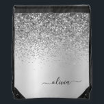 Sac Avec Cordons Parties scintillant d'argent Métal Monogramme Nom<br><div class="desc">Argent Faux Foil Parties scintillant à étincelles métalliques brossé Monogramme Nom Sac à corde à tiroirs. Cela rend la remise de diplômes parfaite,  doux 16 ans,  mariage,  douche nuptiale,  anniversaire,  baby shower ou cadeau de fête de bachelorette pour quelqu'un qui aime le luxe glam et les styles chic.</div>