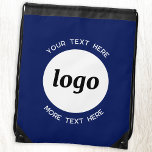 Sac Avec Cordons Ronde Logo Texte promotionnel Business Marine Bleu<br><div class="desc">Ajoutez votre propre logo et le choix du texte à cette conception. Supprimez le texte supérieur ou inférieur si vous préférez. Minimaliste et professionnel. Idéal pour un produit promotionnel pour vos clients et clients. Votre logo sera coupé dans un cercle blanc. Pour les autres versions,  consultez la collection.</div>