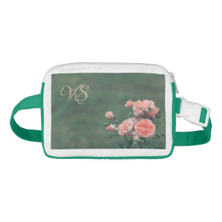 Sac Banane Beaux roses roses. Ajoutez votre monogramme