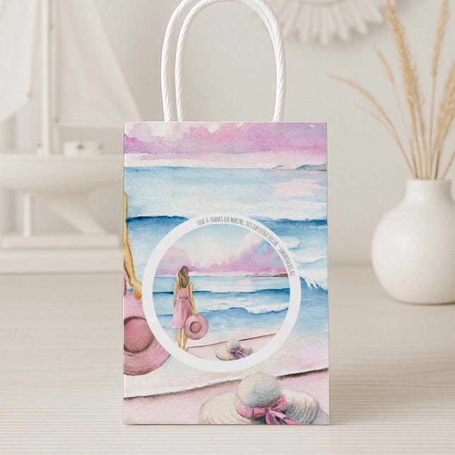 Sac cadeau à thème Watercolor Beach Art (Beach themed gift bags watercolor by the shoreline art by Victoria Grigaliunas Do Tell A Belle)