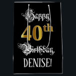 Sac Cadeau Moyen 40th Birthday - Fancy Script ; Faux Gold Look ; no<br><div class="desc">This elegant and elaborate birthday-themed gift bag feobjets the message "Happy 40th Birthday, " plus a personalized recipient name. Some of the message is in a luxurious script style, the large number "40th" objets a/imitation gold-inspeclook pattern, and the background is colored black. Le jour de Ornate birthday themed gift bag...</div>