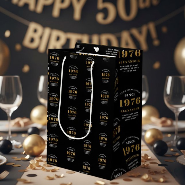 Sac Cadeau Moyen 50th Birthday 1976 Black Gold Chic Elegant (Born 1976 birthday gift bag. Background out of focus.)