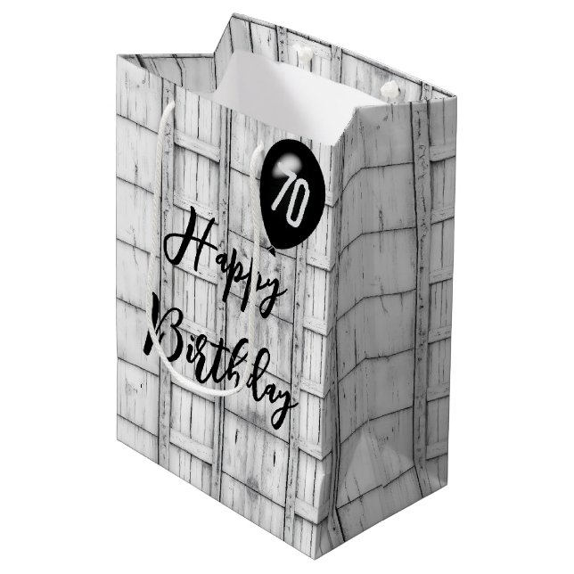 Sac Cadeau Moyen 70e anniversaire symétrique Motif de bois rustique (Devant Angle)