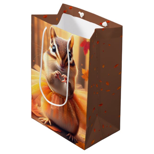 Sac Cadeau Moyen Anniversaire Chipmunk Avec Coeur Automne (Devant Angle)
