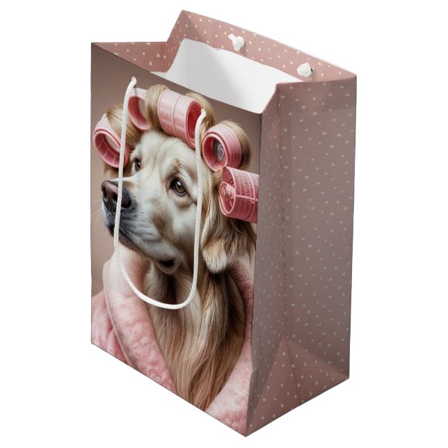 Sac Cadeau Moyen Anniversaire Golden Retriever En Chaussures Roses (Devant Angle)