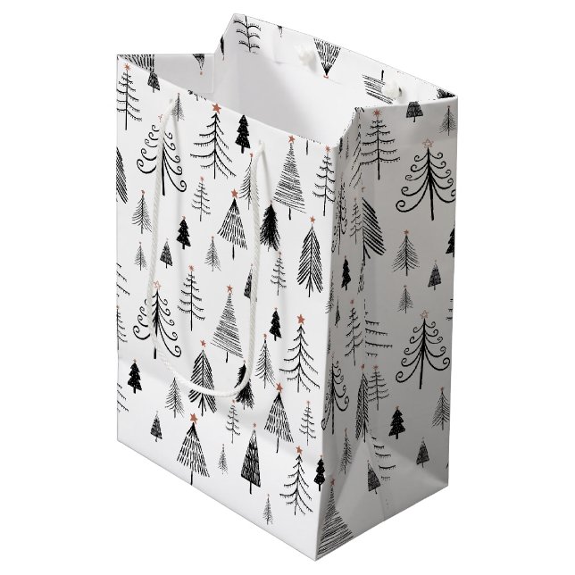 Sac Cadeau Moyen Arbres de Noël noirs et blancs (Devant Angle)