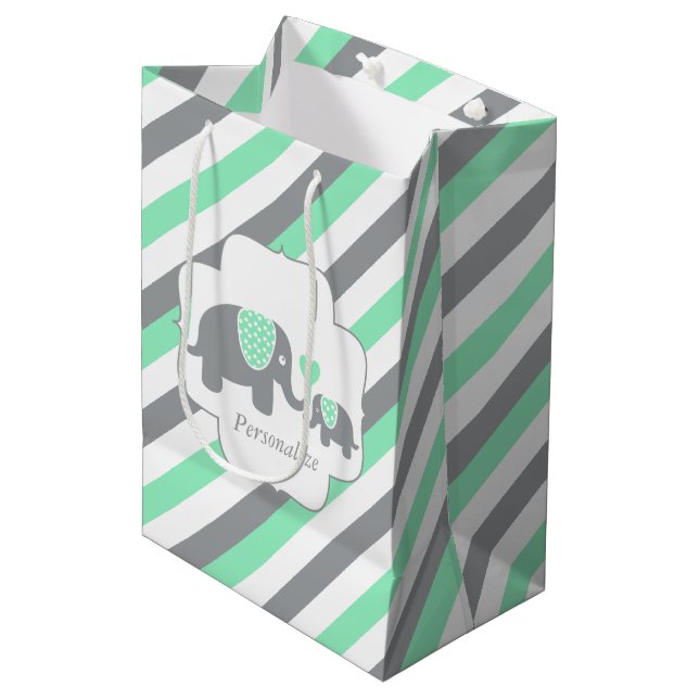 Sac Cadeau Moyen Baby shower des éléphants blancs, verts et gris (Devant Angle)
