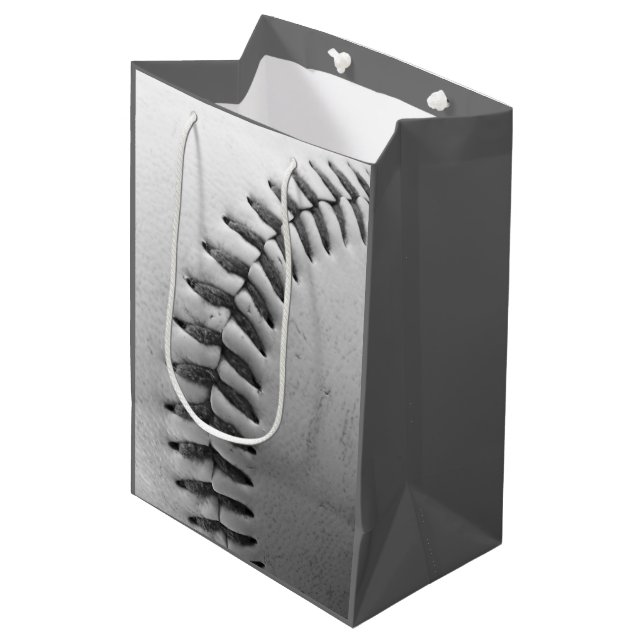 Sac Cadeau Moyen Baseball noir et blanc (Devant Angle)