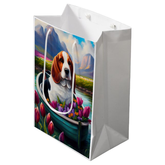 Sac Cadeau Moyen Basset Hound Dog sur une pagaie : une aventure Pit (Devant Angle)