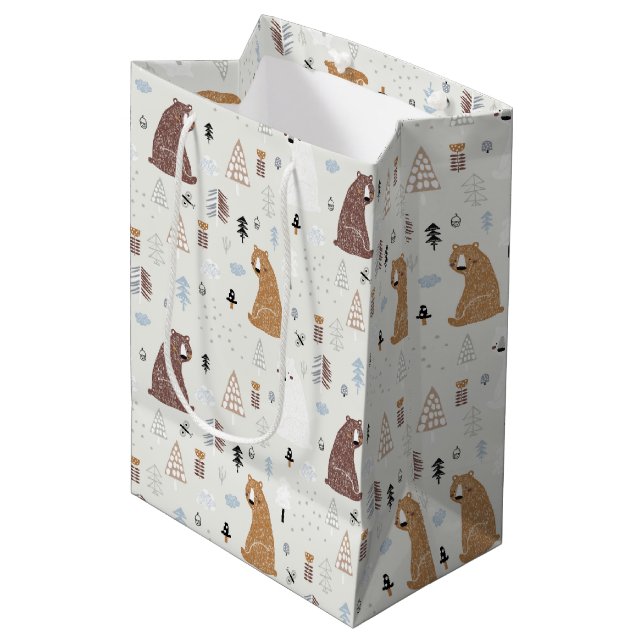 Sac Cadeau Moyen Bears mignonne dans le Motif Woods (Devant Angle)