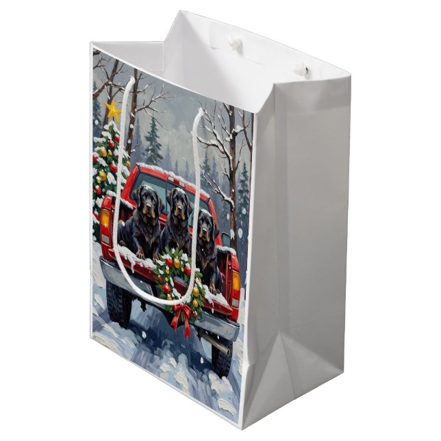 Sac Cadeau Moyen Black Newfoundland Christmas Red Truck Holiday (Devant Angle)