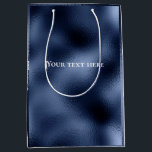 Sac Cadeau Moyen bleu métallique élégante texture célébrations<br><div class="desc">Balises cadeau bleu métallique pour les célébrations et les événements</div>
