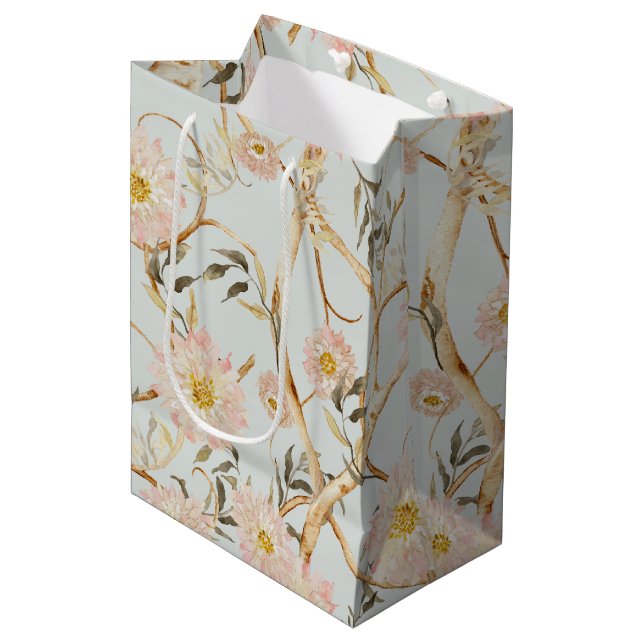 Sac Cadeau Moyen Chinoiserie Floral Peony Aquarelle Dusty Blue (Devant Angle)