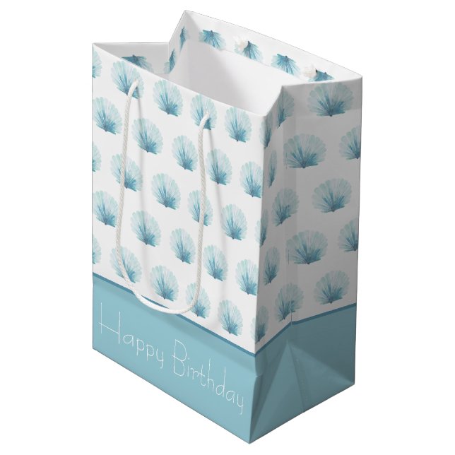 Sac Cadeau Moyen Coastal Aqua Scallop Seashell Personnalisé (Devant Angle)