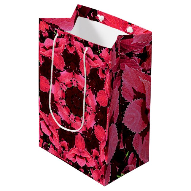 Sac Cadeau Moyen Coleus Closeup Kaleidoscope (Devant Angle)