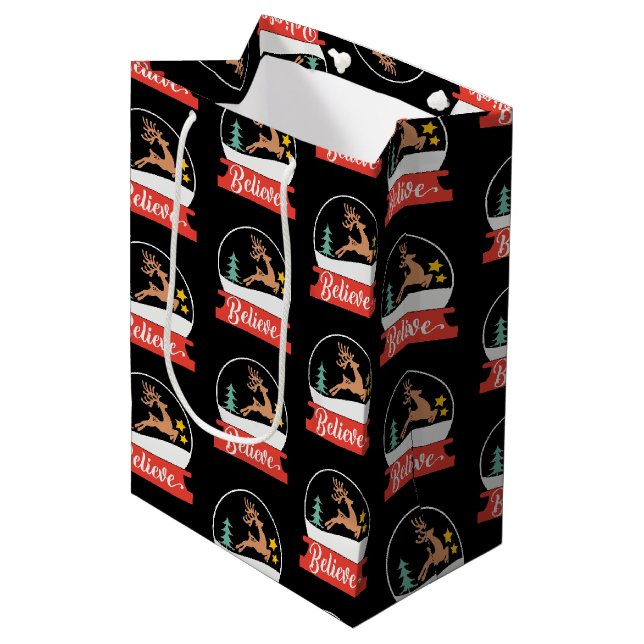Sac Cadeau Moyen Croyez au globe de neige (Devant Angle)
