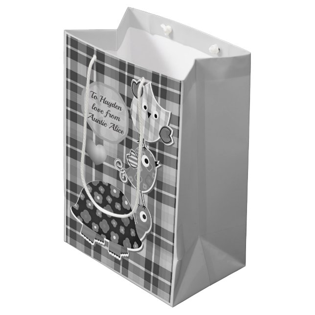Sac Cadeau Moyen Cute Grey Plaid Turtle and Owl Personalised  (Devant Angle)