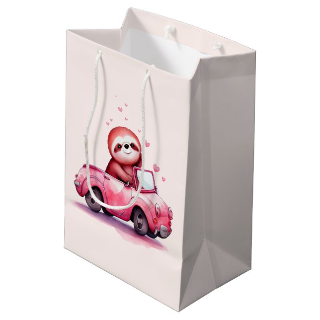 Sac Cadeau Moyen Cute Sloth Driving a Pink Convertible (Dos Angle)