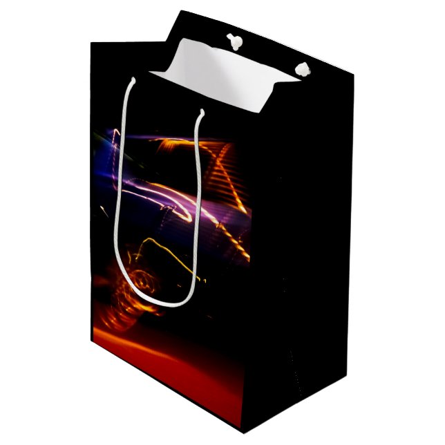 Sac Cadeau Moyen danse de voiture violette (Devant Angle)