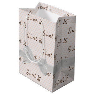 Sac Cadeau Moyen Douce 16 Anniversaire Bow sur les coeurs