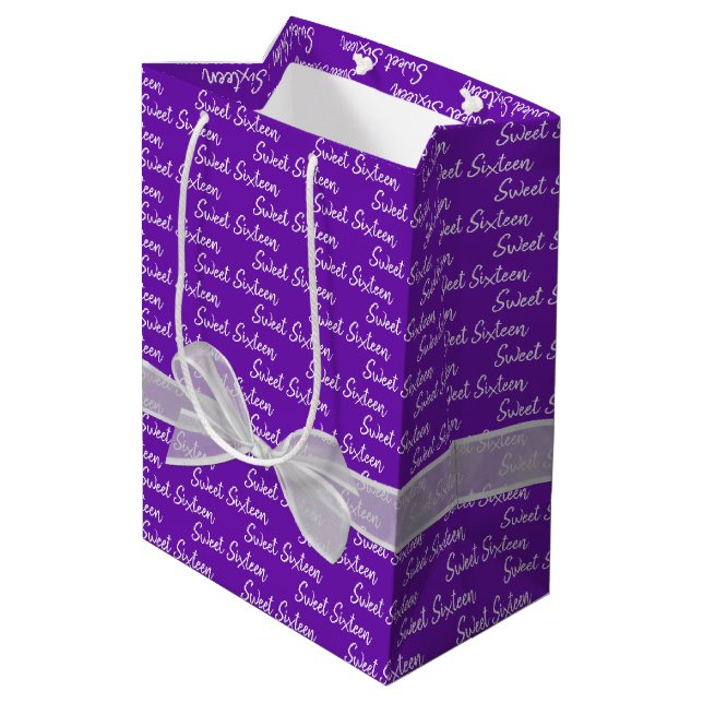 Sac Cadeau Moyen Doux 16 Anniversaire Bow Sur Violet (Dos Angle)