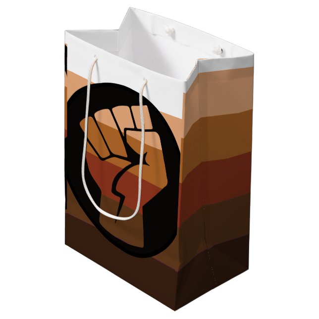 Sac Cadeau Moyen Drapeau de fierté POC (Devant Angle)