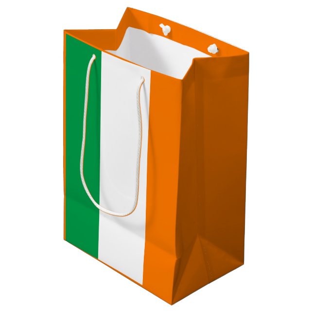 Sac Cadeau Moyen Drapeau irlandais (Devant Angle)