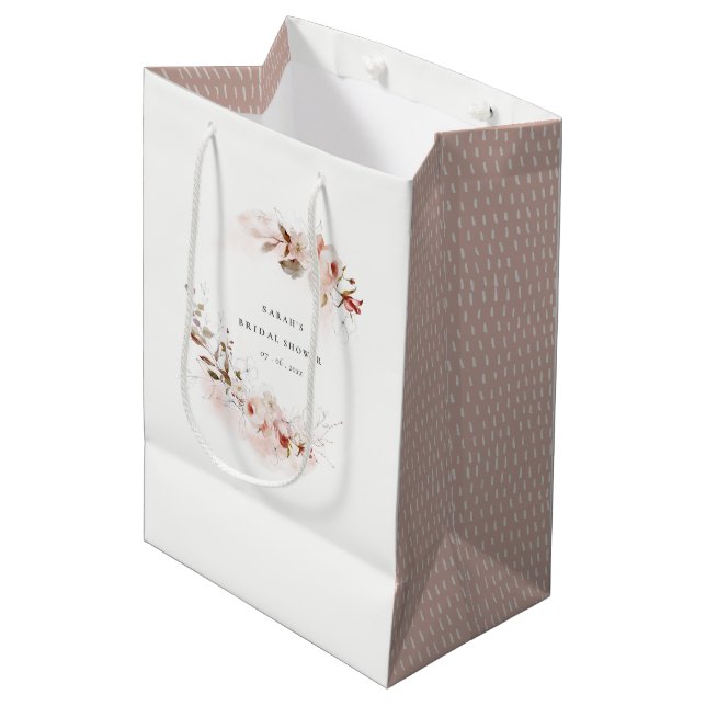 Sac Cadeau Moyen Dusky Fall Marsala Blush Floral Fête des mariées (Devant Angle)