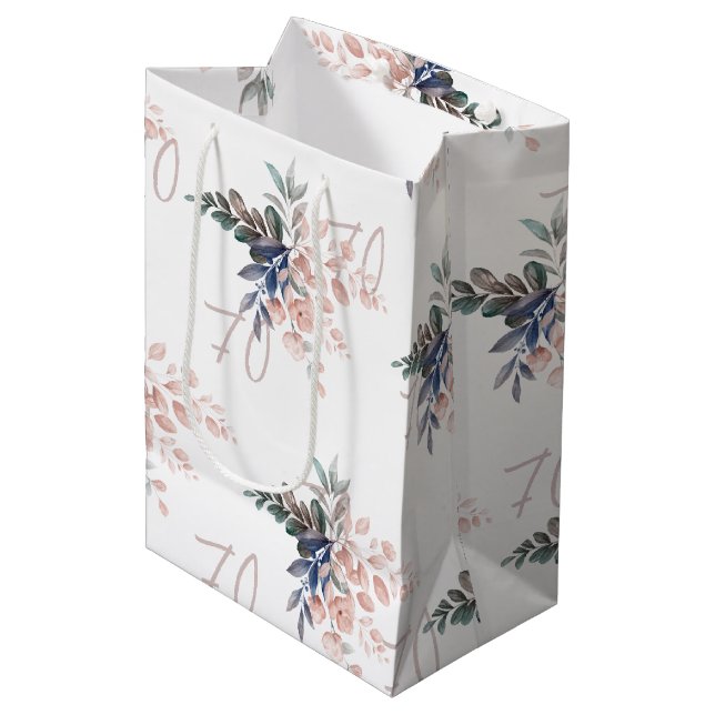 Sac Cadeau Moyen Élégant rose floral 70e anniversaire Personnalisé (Devant Angle)