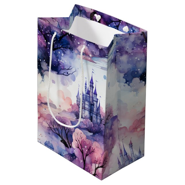 Sac Cadeau Moyen Fairytale in Fairyland Dark Blue violet et rose (Devant Angle)