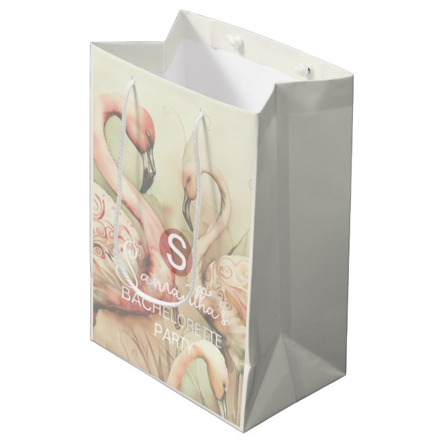 Sac Cadeau Moyen Flamant Rose Chic et Élégant Monogramme Personnali (Devant Angle)