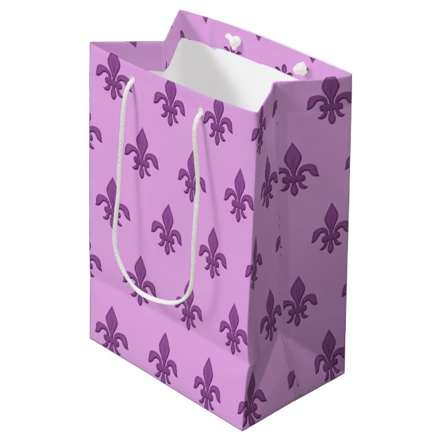 Sac Cadeau Moyen Fleur de Lis violet violet sur lavande (Devant Angle)