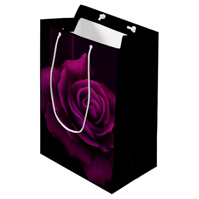 Sac Cadeau Moyen Fleur gothique de rose violet-rouge (Devant Angle)