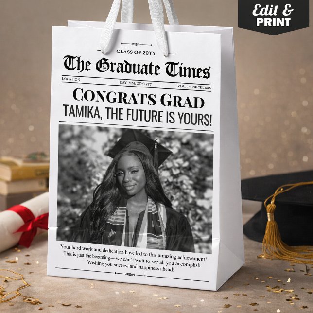 Sac Cadeau Moyen Graduation modifiable Cadeau Graduation Journal (Custom Graduation Gift Graduation Newspaper Medium Gift Bag)