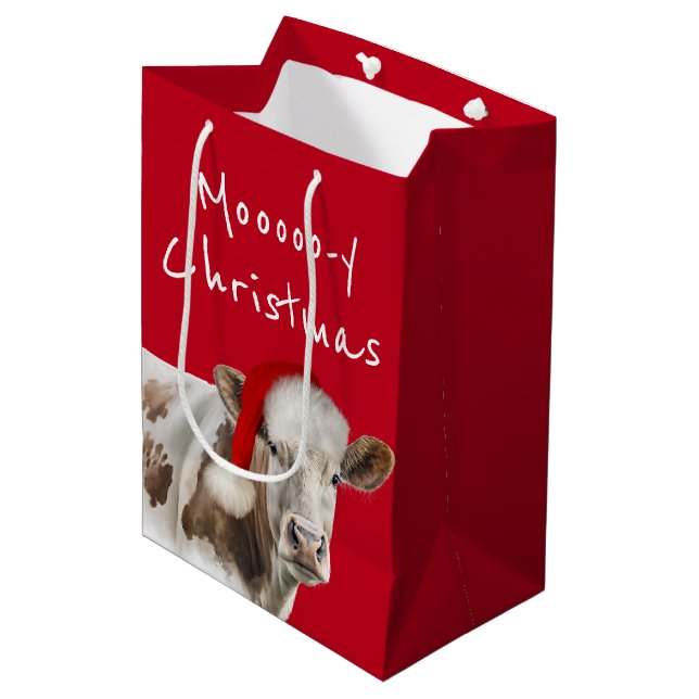 Sac Cadeau Moyen Hereford Cow avec Père Noël Casquette sur rouge (Devant Angle)