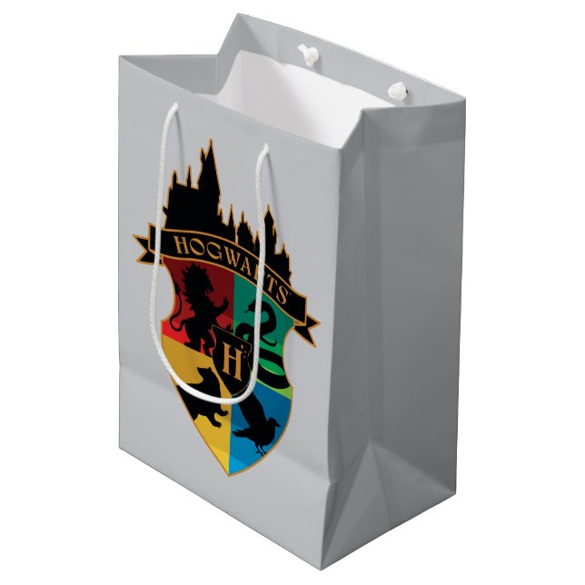 Sac Cadeau Moyen HoGWARTS™ Castle Crest House Insigne de fierté (Devant Angle)