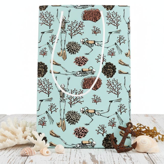 Sac Cadeau Moyen Illustration Blue Scuba Diver et Coral (Unique Skeleton Scuba Diver Gift Bags for Diver. Under the Sea Pattern of Divers and Ocean Coral)
